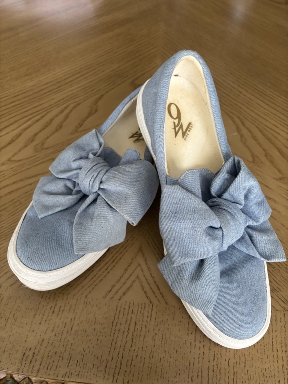 Nine West Light Blue Bow Slip-On Sneakers